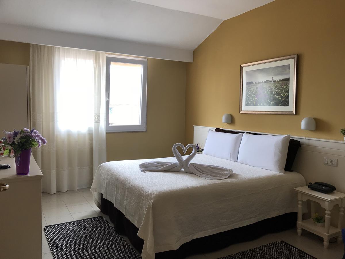 Hotel Nais Драч Екстериор снимка